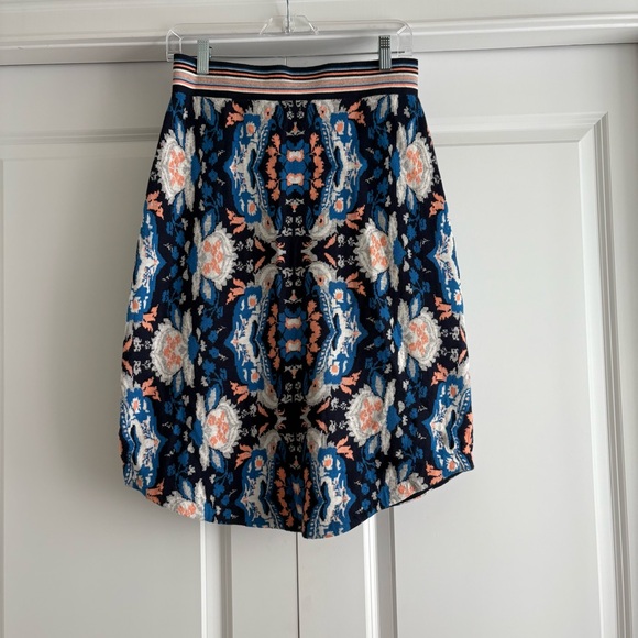 Moth Asymmetrical Skirt in Blue and Coral Pattern Stretch EUC - Picture 1 of 8